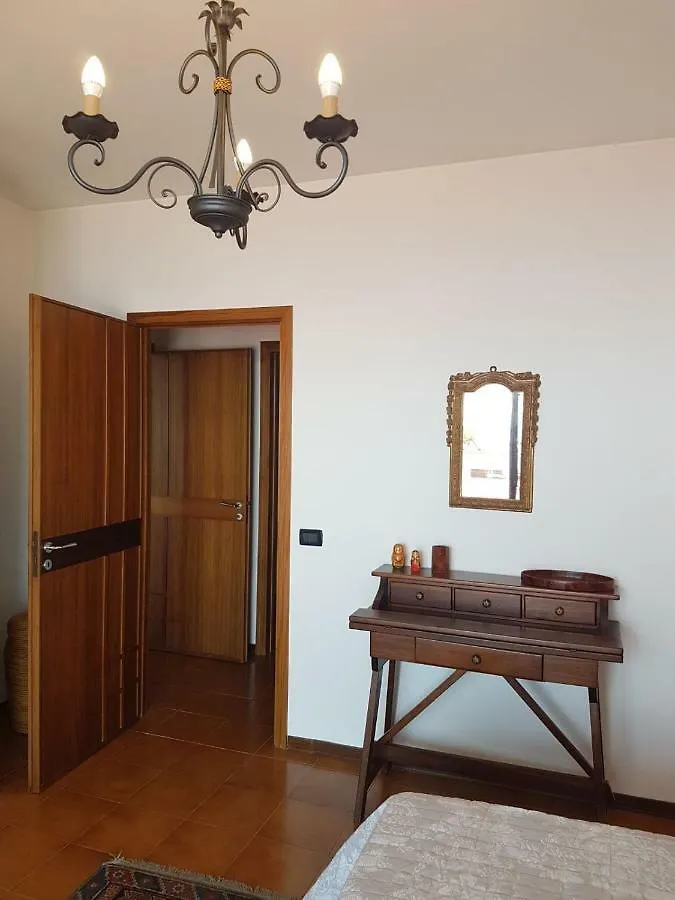 陶尔米纳Elisa'S House公寓